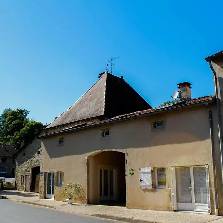 Authentique A Avec Cheminee, Terrain Clos, Proche Thermes Et Activites Culturelles - Fr-1-589-116 Isches