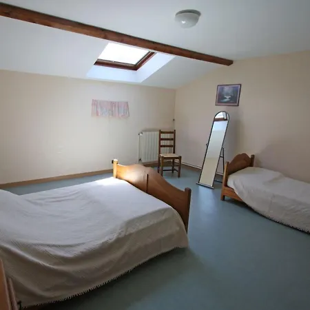 Authentique A Avec Cheminee, Terrain Clos, Proche Thermes Et Activites Culturelles - Fr-1-589-116