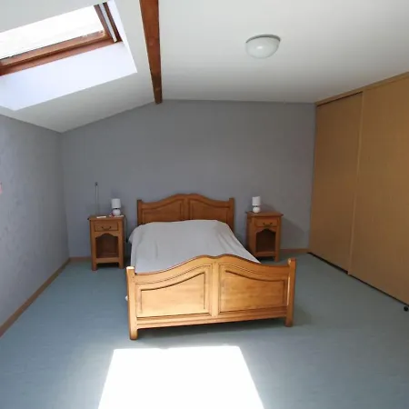 Authentique A Avec Cheminee, Terrain Clos, Proche Thermes Et Activites Culturelles - Fr-1-589-116 * Isches