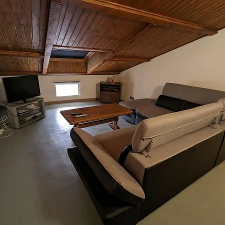 Authentique A Avec Cheminee, Terrain Clos, Proche Thermes Et Activites Culturelles - Fr-1-589-116 Isches