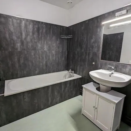 Nyaraló Authentique A Avec Cheminee, Terrain Clos, Proche Thermes Et Activites Culturelles - Fr-1-589-116