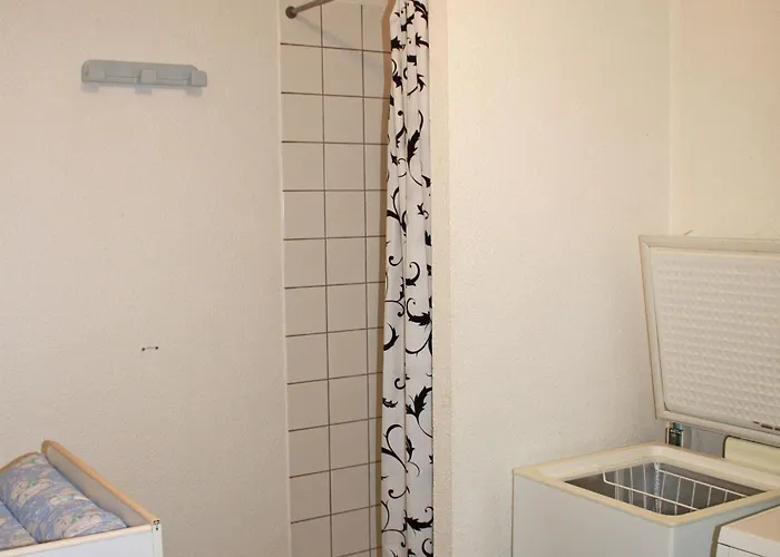 Authentique A Avec Cheminee, Terrain Clos, Proche Thermes Et Activites Culturelles - Fr-1-589-116 * Isches