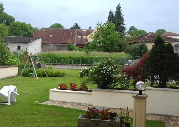 Authentique A Avec Cheminee, Terrain Clos, Proche Thermes Et Activites Culturelles - Fr-1-589-116 Holiday home